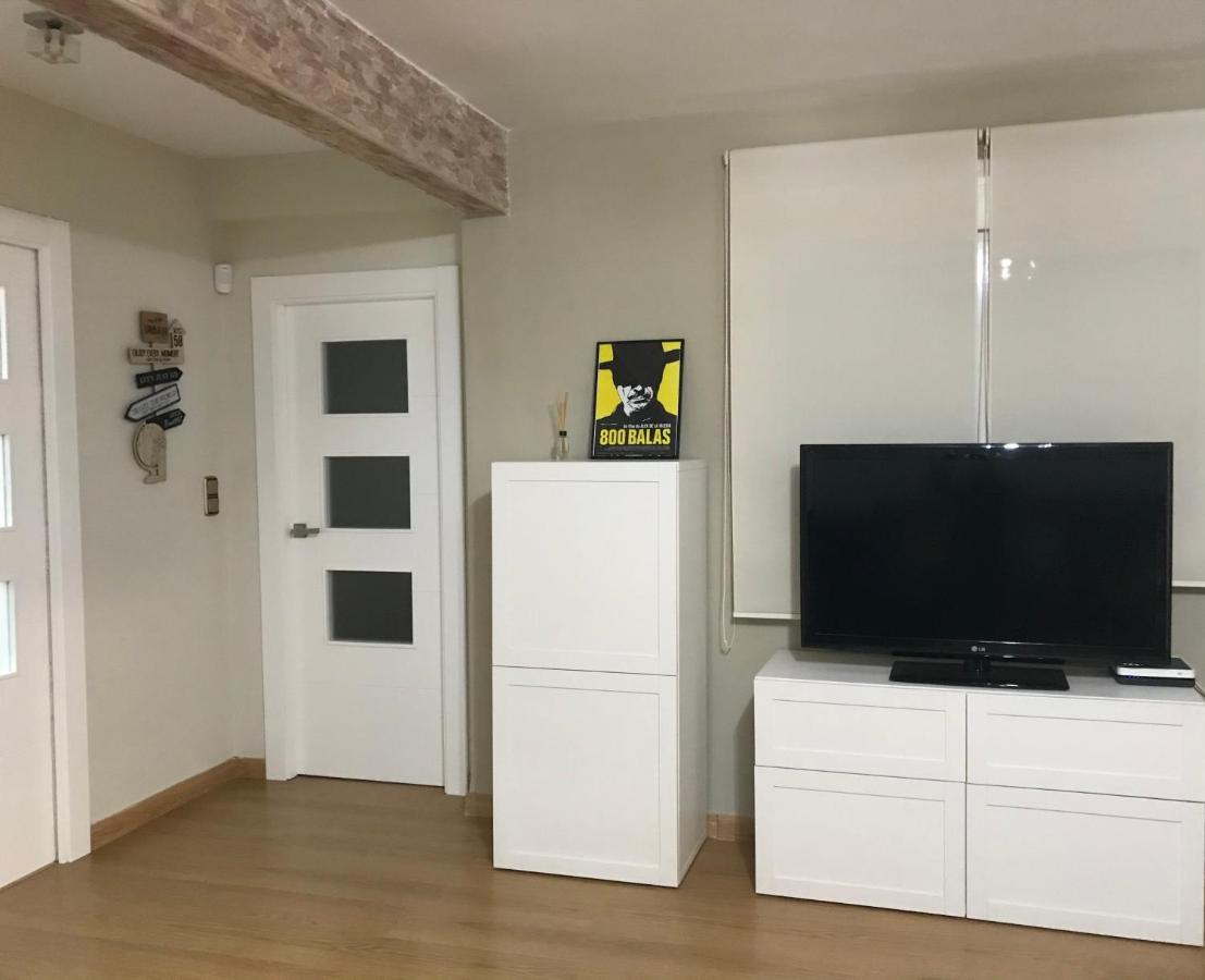 Apartamento Con Parking Gratis En El Centro, 2 Dormitorios อัลเมรีอา ภายนอก รูปภาพ