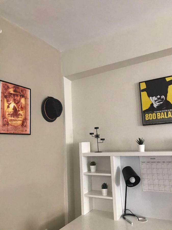 Apartamento Con Parking Gratis En El Centro, 2 Dormitorios อัลเมรีอา ภายนอก รูปภาพ