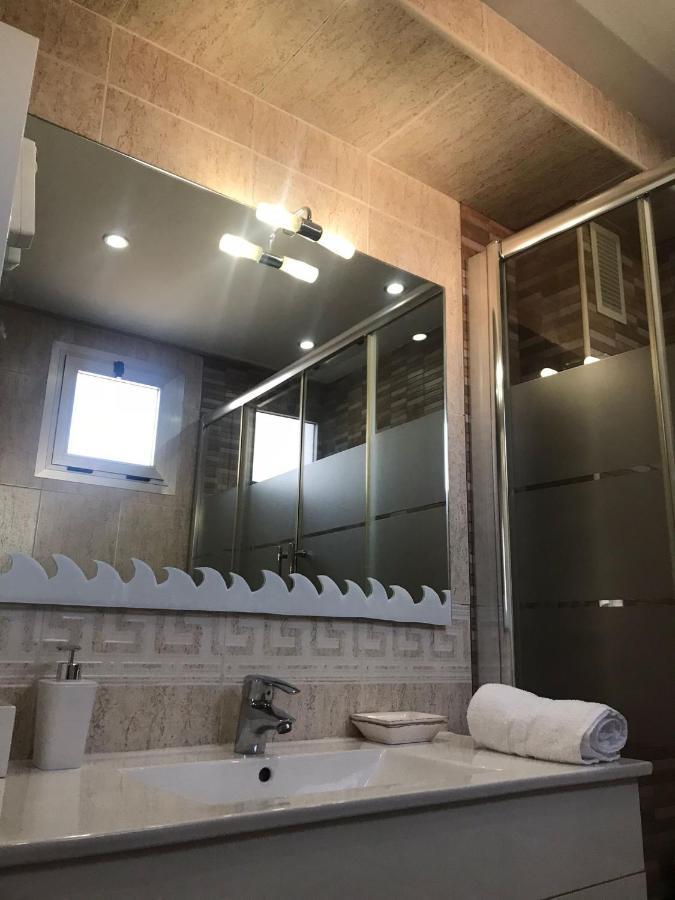 Apartamento Con Parking Gratis En El Centro, 2 Dormitorios อัลเมรีอา ภายนอก รูปภาพ