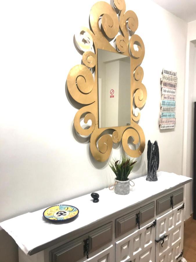 Apartamento Con Parking Gratis En El Centro, 2 Dormitorios อัลเมรีอา ภายนอก รูปภาพ