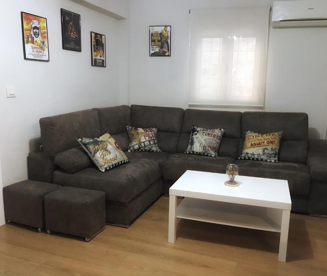 Apartamento Con Parking Gratis En El Centro, 2 Dormitorios อัลเมรีอา ภายนอก รูปภาพ