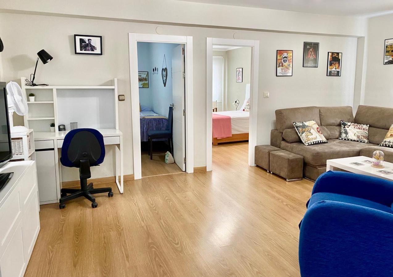 Apartamento Con Parking Gratis En El Centro, 2 Dormitorios อัลเมรีอา ภายนอก รูปภาพ
