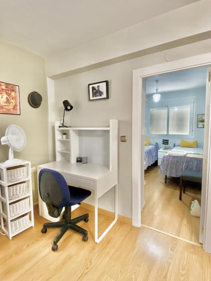 Apartamento Con Parking Gratis En El Centro, 2 Dormitorios อัลเมรีอา ภายนอก รูปภาพ