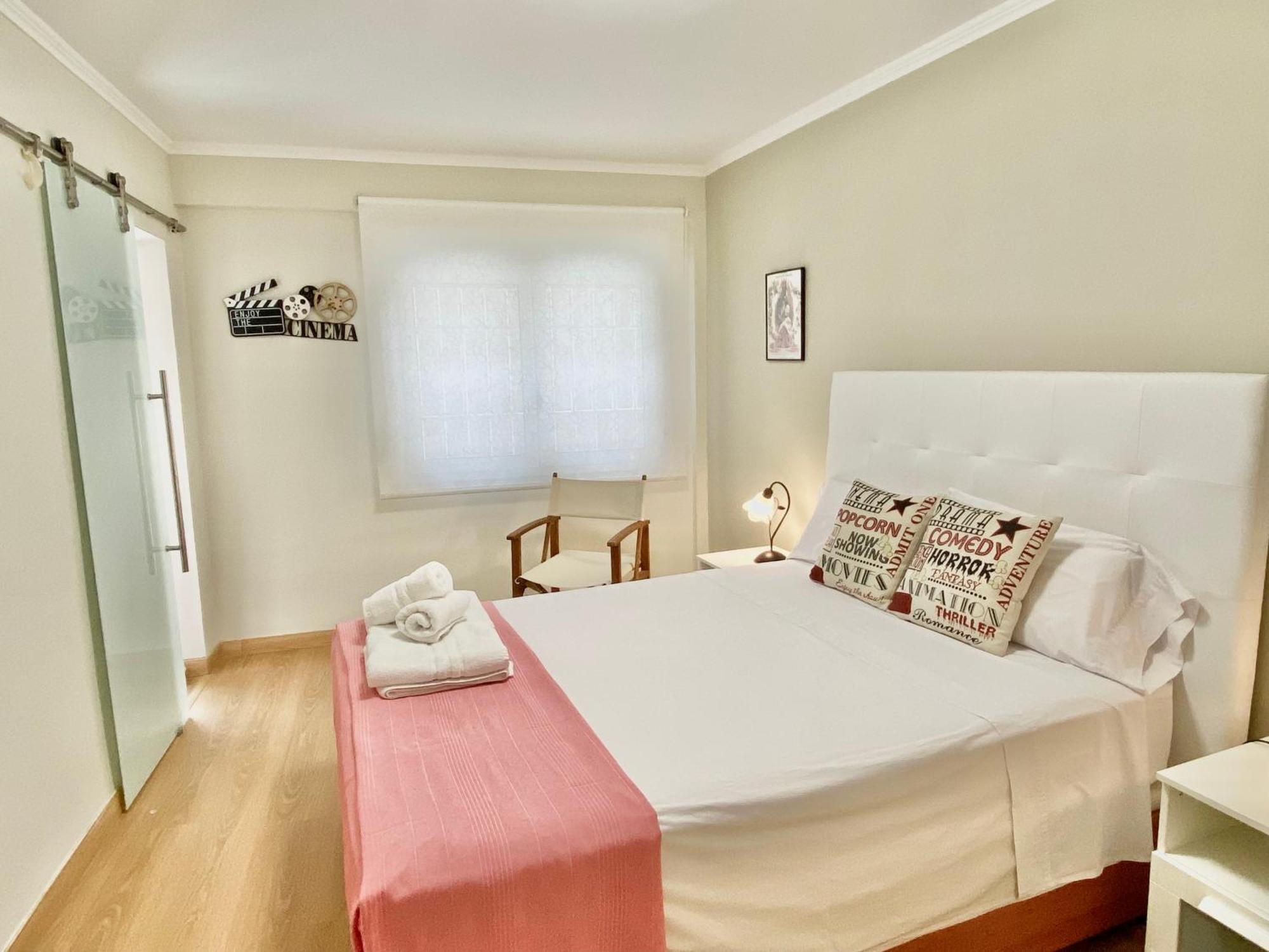 Apartamento Con Parking Gratis En El Centro, 2 Dormitorios อัลเมรีอา ภายนอก รูปภาพ
