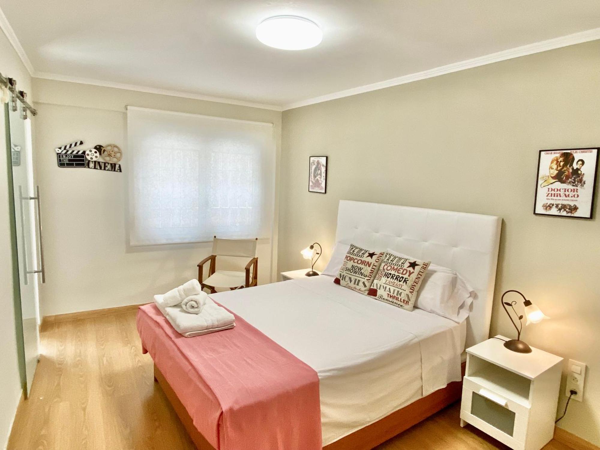 Apartamento Con Parking Gratis En El Centro, 2 Dormitorios อัลเมรีอา ภายนอก รูปภาพ