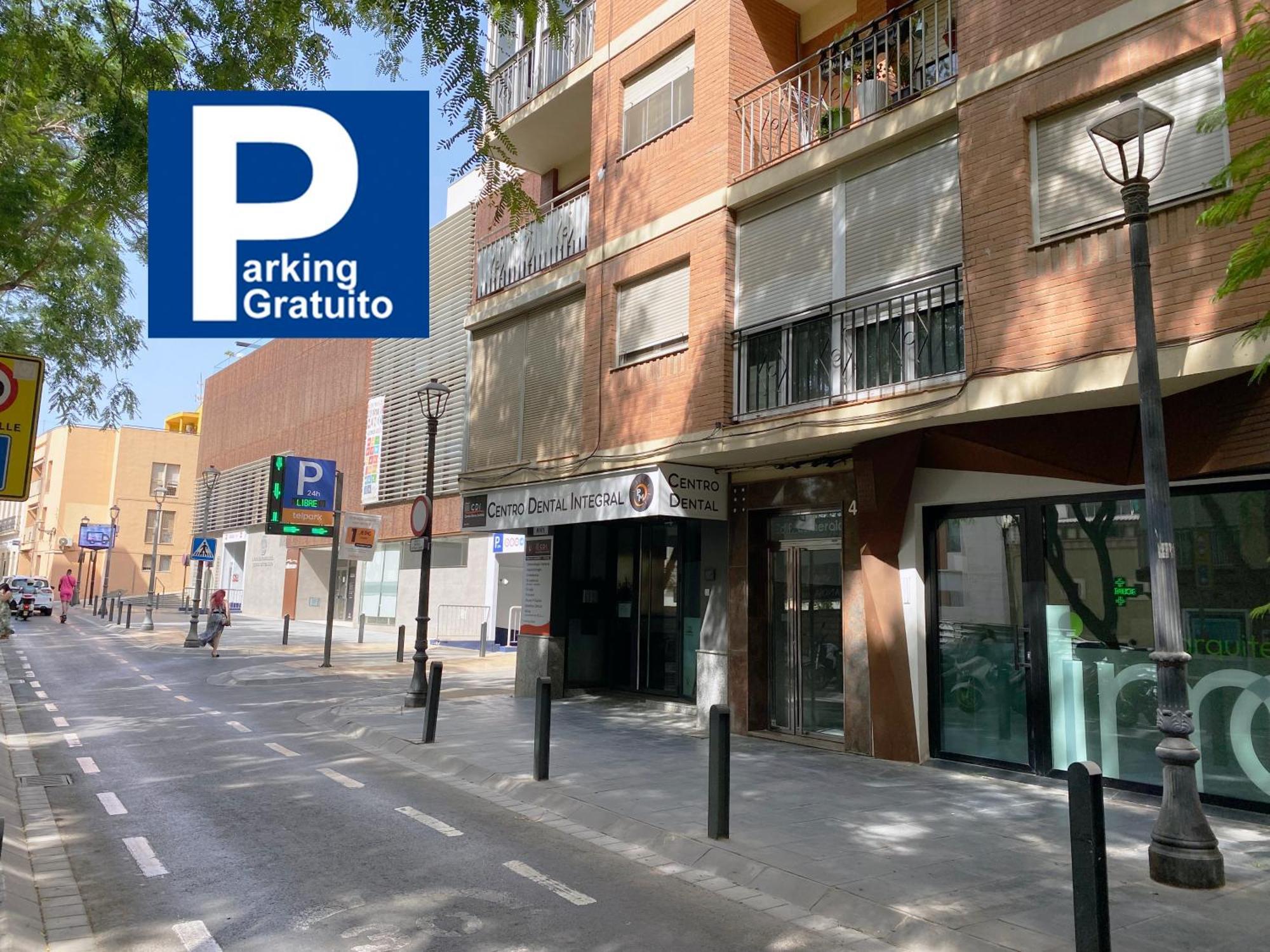 Apartamento Con Parking Gratis En El Centro, 2 Dormitorios อัลเมรีอา ภายนอก รูปภาพ